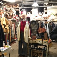 Lanp  by  VALON | Discover unique vintage shops in Japan on Vintage.City