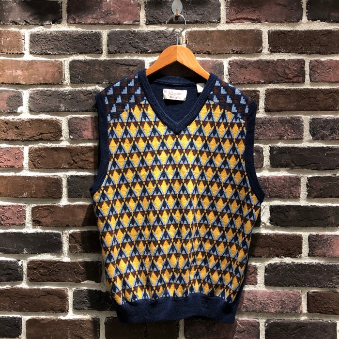 ニット☆セーター　ウール混　日本製　Ｖネック　柄編み　幾何学　アーガイル　Ｌ