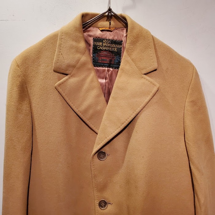 Cashmere Chesterfield Coat | Vintage.City