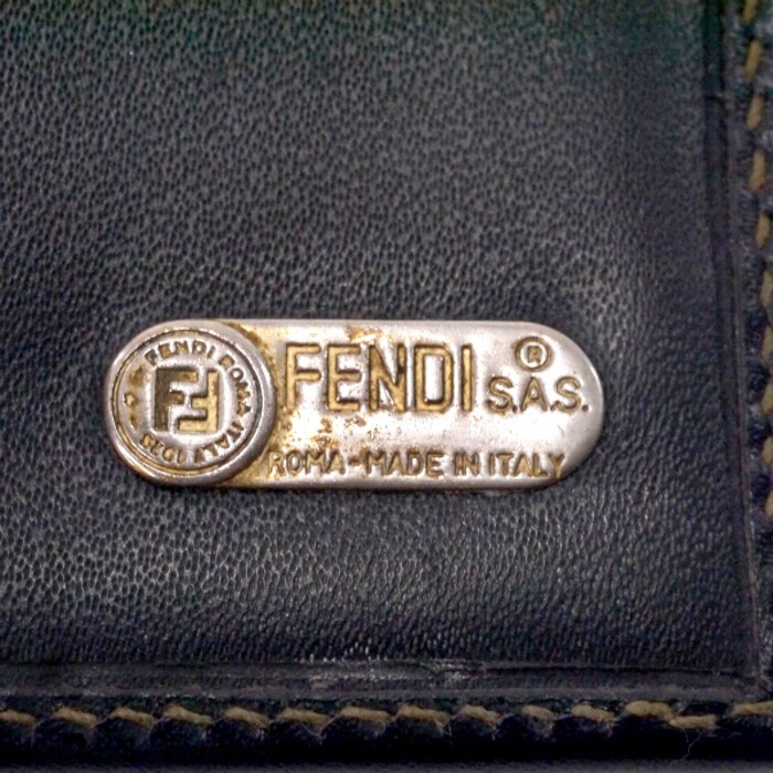 Fendi　ペカン柄3つ折り財布（黒/茶） | Vintage.City 古着屋、古着コーデ情報を発信