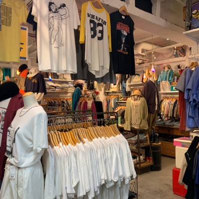SPINNSアメリカ村店 | 全国の古着屋情報はVintage.City