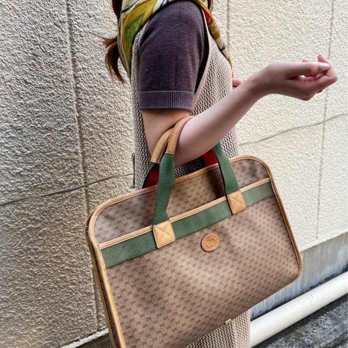 OLD Gucci マイクロGG A4対応ブリーフバッグ（茶） | Vintage.City Vintage Shops, Vintage Fashion Trends