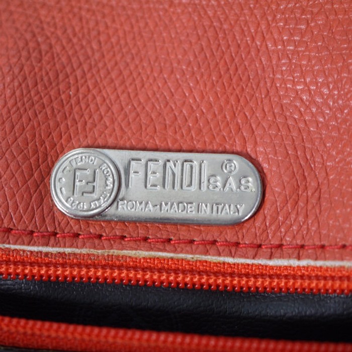 FENDI　ズッカ柄 半円ミニポシェット（赤） | Vintage.City 빈티지숍, 빈티지 코디 정보