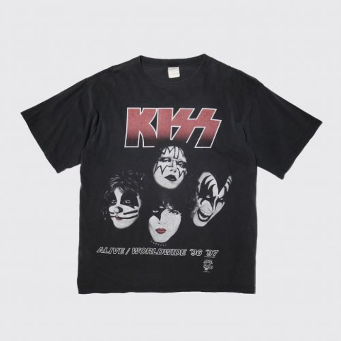 96-97's kiss alive worldwide tour tee | Vintage.City