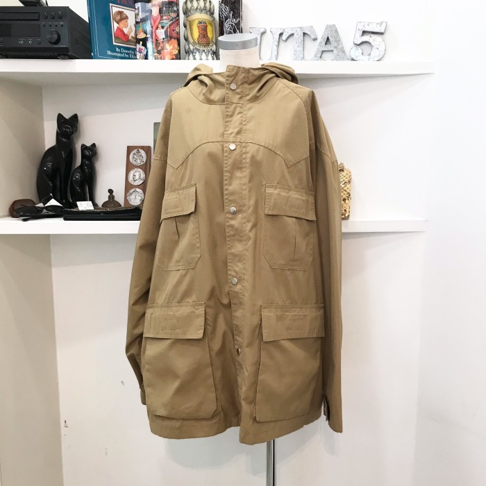 nylon jacket | Vintage.City Vintage Shops, Vintage Fashion Trends