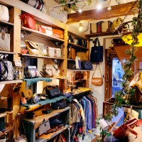 Vintage Shop Rococo 東京 高円寺 | 일본의 빈티지 숍 정보는 Vintage.City