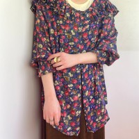 flower pattern ruffle blouse | Vintage.City 古着屋、古着コーデ情報を発信