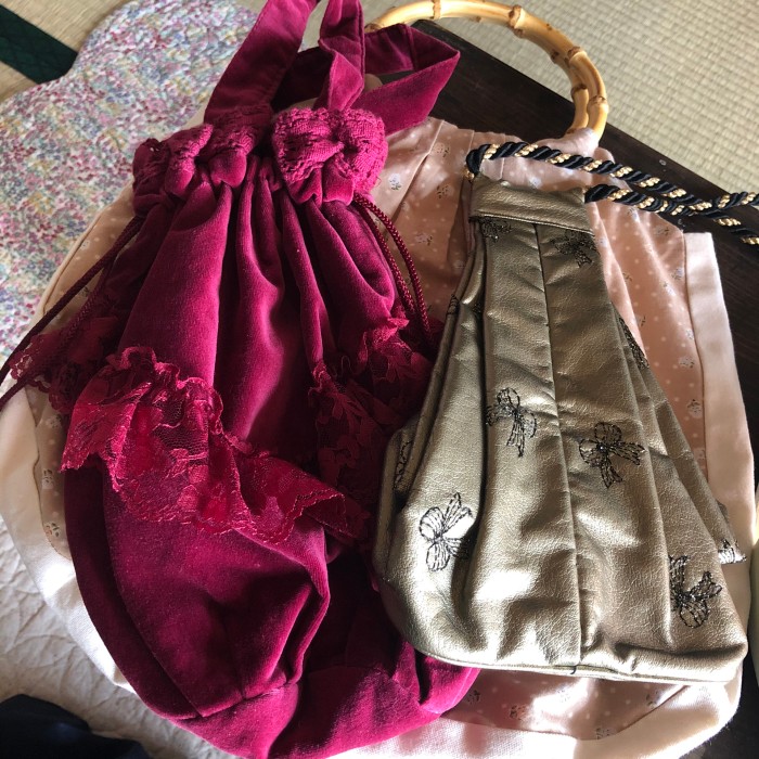 ラズベリー色のベロア巾着バッグ | Vintage.City 古着屋、古着コーデ情報を発信