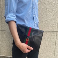 OLD Gucci レターカット総革シェリークラッチ＆ポーチ（黒） | Vintage.City Vintage Shops, Vintage Fashion Trends