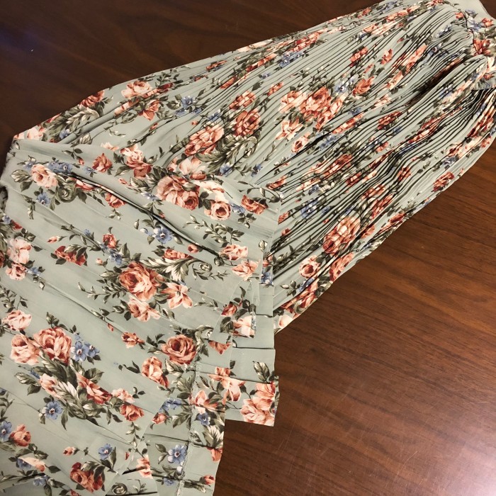 green flower pleats long skirt | Vintage.City 古着屋、古着コーデ情報を発信