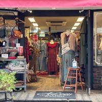 AiLeen by GROGGROG | Discover unique vintage shops in Japan on Vintage.City