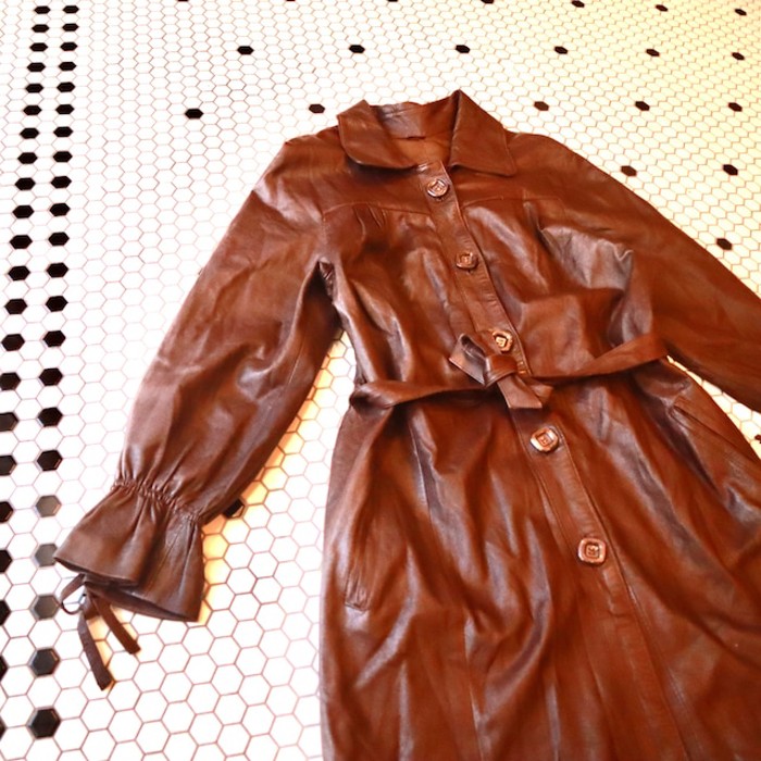 Brown leather trench | Vintage.City Vintage Shops, Vintage Fashion Trends