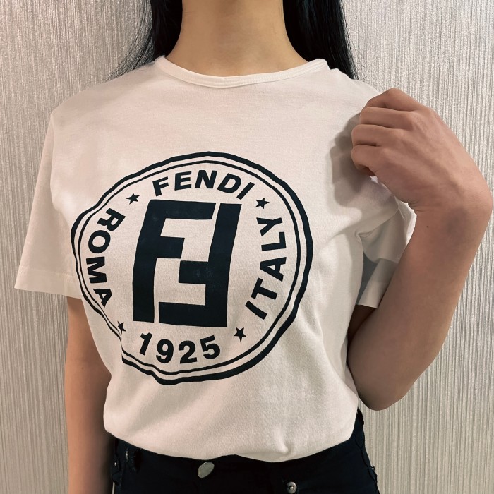 フェンディ ロゴ カットソー トップス 半袖Tシャツ P8759 | Vintage.City