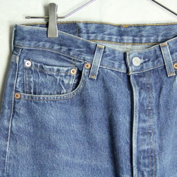 "Levi's 501" indigo denim pants | Vintage.City Vintage Shops, Vintage Fashion Trends
