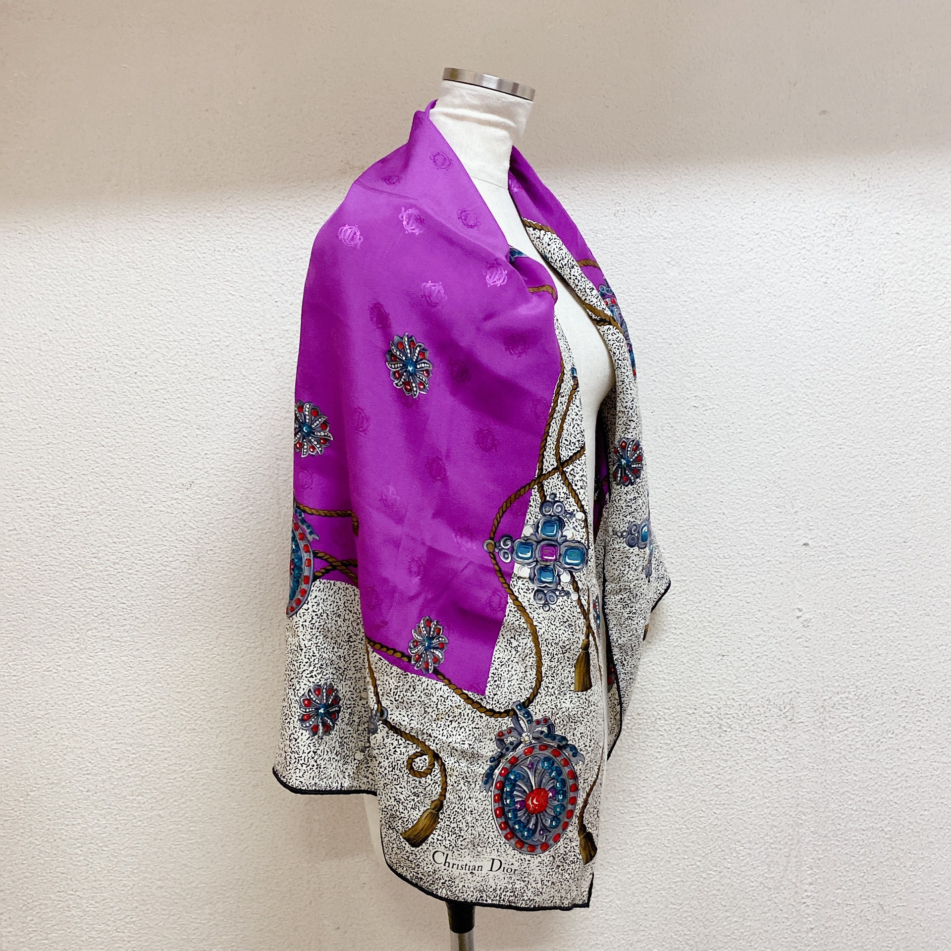 売れ筋新商品 Christian Dior ピンク ビックロゴ シルク 大判 スカーフ 