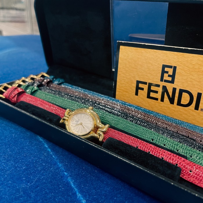 フェンディ FENDI 640L チェンジベルト4色 腕時計  P10613 | Vintage.City 빈티지숍, 빈티지 코디 정보