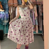 50s purple flower dress | Vintage.City Vintage Shops, Vintage Fashion Trends