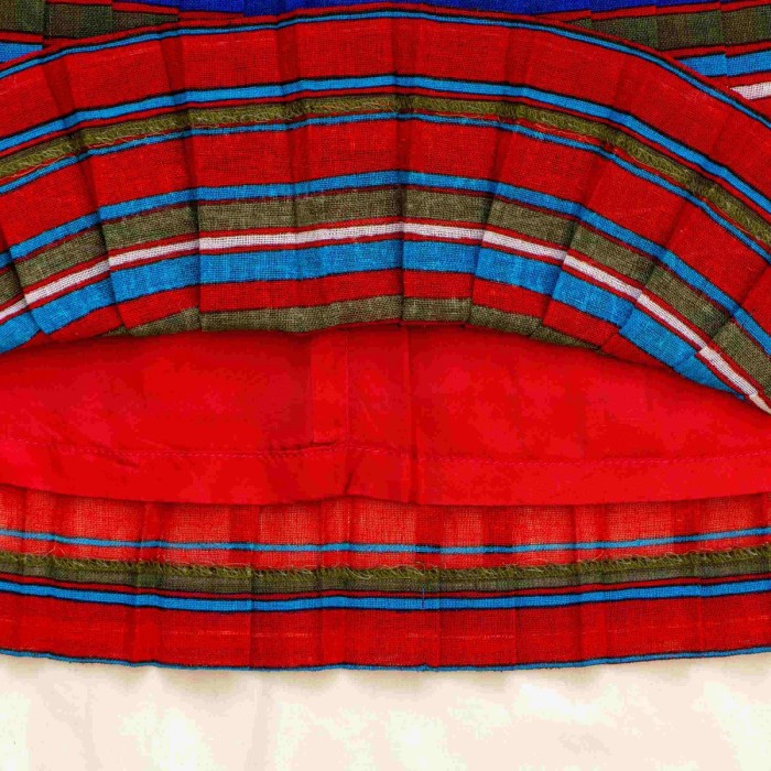 赤地白青横線ロングプリーツスカート　DSC02194 | Vintage.City 古着屋、古着コーデ情報を発信
