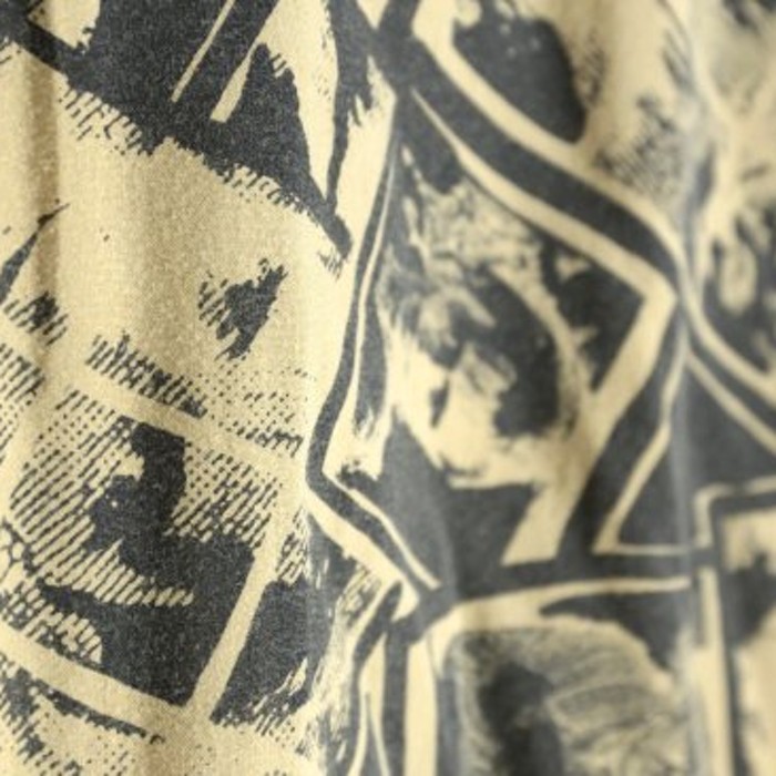 human face pattern black × beige shirts. | Vintage.City 古着屋、古着コーデ情報を発信