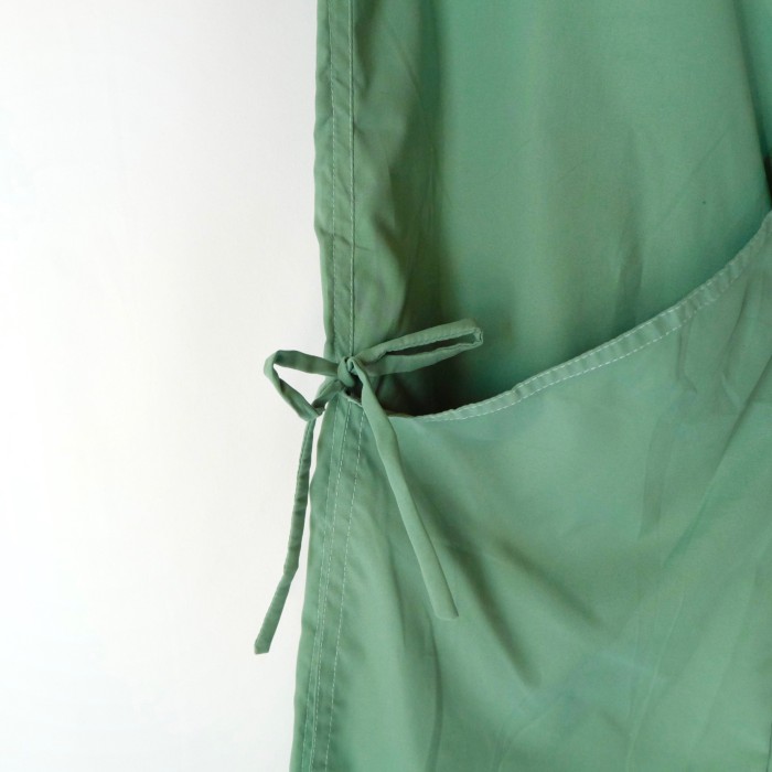 Green lowrise flared pants | Vintage.City Vintage Shops, Vintage Fashion Trends