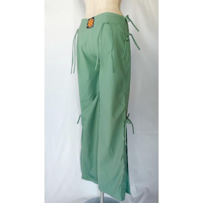Green lowrise flared pants | Vintage.City 古着屋、古着コーデ情報を発信