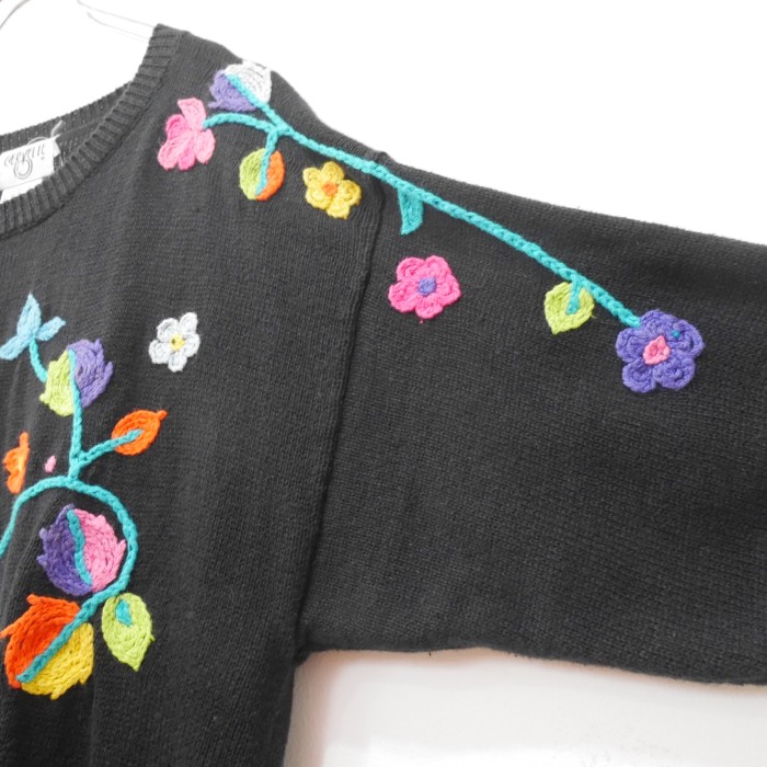 embroidered design summer knit | Vintage.City Vintage Shops, Vintage Fashion Trends