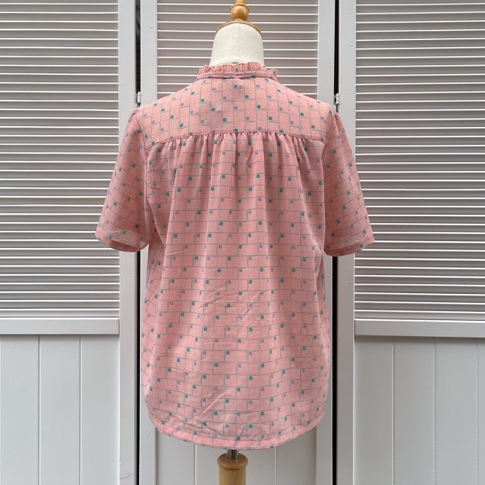 geometric pattern bowtie blouse | Vintage.City 古着屋、古着コーデ情報を発信