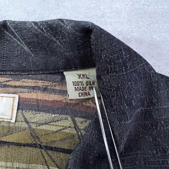 Tommy Bahama” black silk aloha shirt XXl | Vintage.City 古着屋、古着コーデ情報を発信