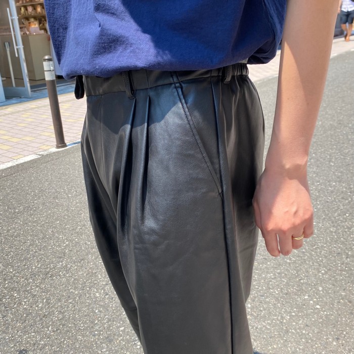 stein 20AW FAKE LEATHER WIDE TROUSERS | Vintage.City 古着屋、古着コーデ情報を発信