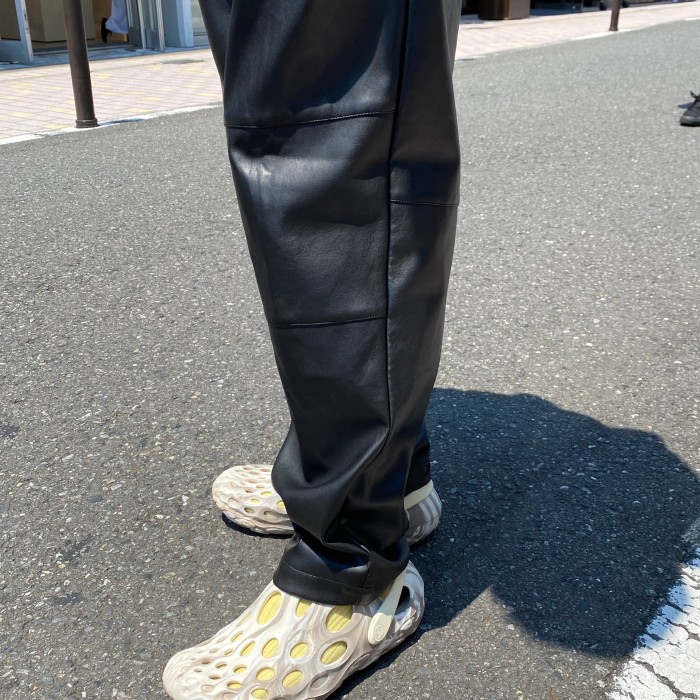 stein 20AW FAKE LEATHER WIDE TROUSERS | Vintage.City 古着屋、古着コーデ情報を発信
