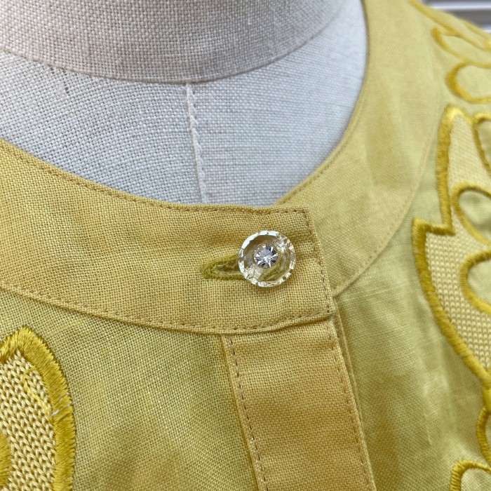 sunflower embroidery spangle blouse | Vintage.City Vintage Shops, Vintage Fashion Trends