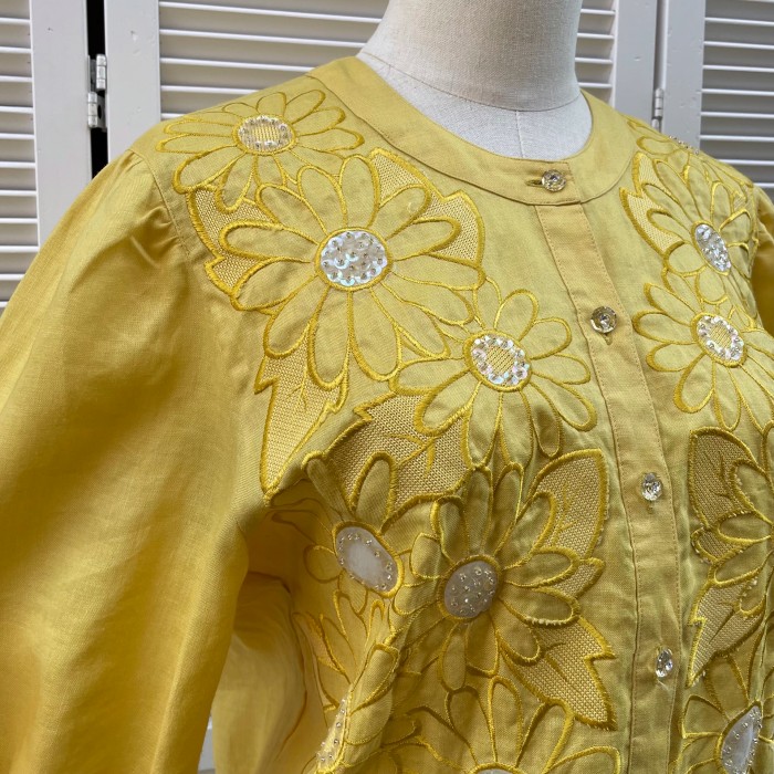 sunflower embroidery spangle blouse | Vintage.City 古着屋、古着コーデ情報を発信