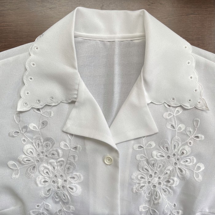 cutwork embroidery white blouse | Vintage.City 古着屋、古着コーデ情報を発信