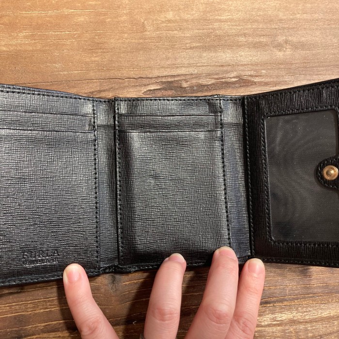 [箱、説明書付き]FURLA 二つ折り財布 | Vintage.City 古着屋、古着コーデ情報を発信