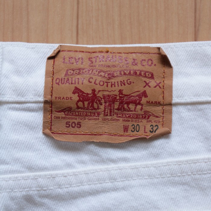 Vintage Levis 505 white denim pants | Vintage.City 古着屋、古着コーデ情報を発信