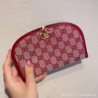 OLD Gucci レア!!ジャガードGG柄ハーフムーン財布（赤） | Vintage.City Vintage Shops, Vintage Fashion Trends