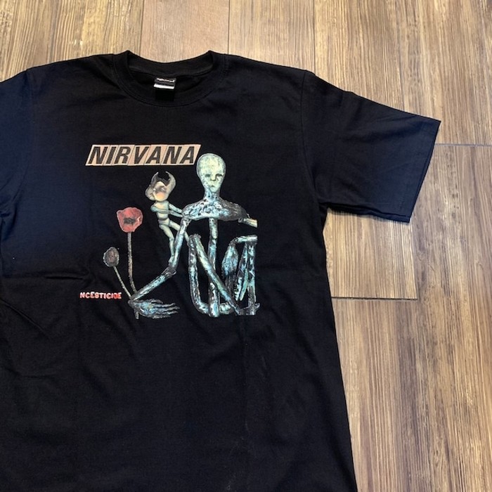 Nirvana Insecticide Rock Tee | Vintage.City