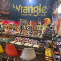 HANG OUT | 全国の古着屋情報はVintage.City