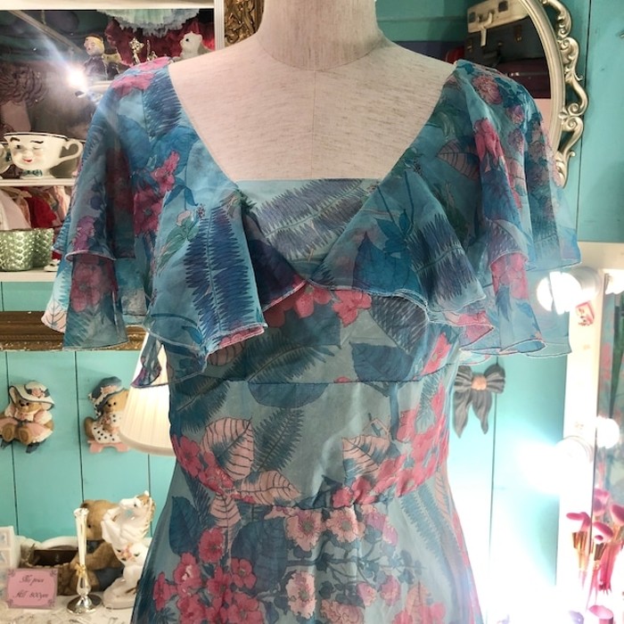 Flower poncho sleeve dress  | Vintage.City 빈티지숍, 빈티지 코디 정보