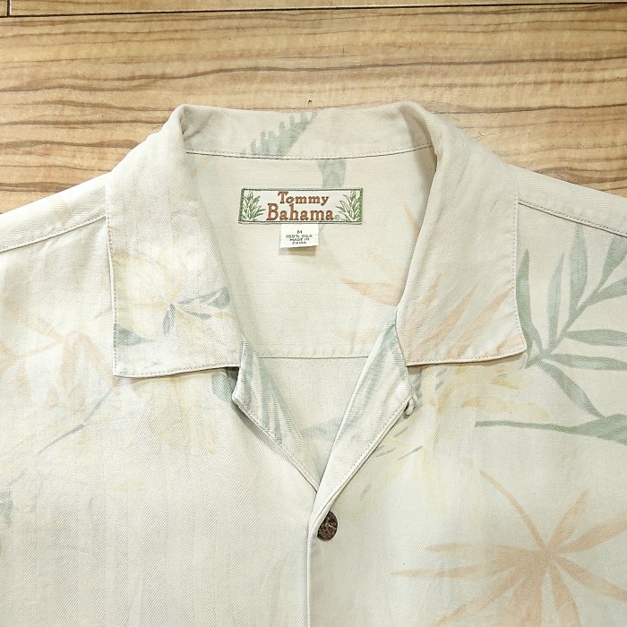 Tommy Bahama / Silk aloha shirt | Vintage.City 빈티지숍, 빈티지 코디 정보