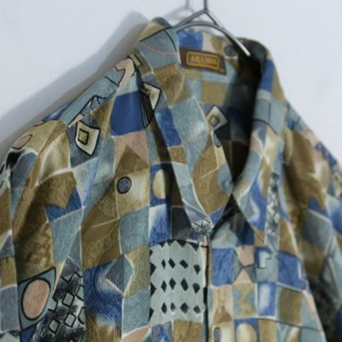 blue × yellow cube shard design shirt | Vintage.City 古着屋、古着コーデ情報を発信