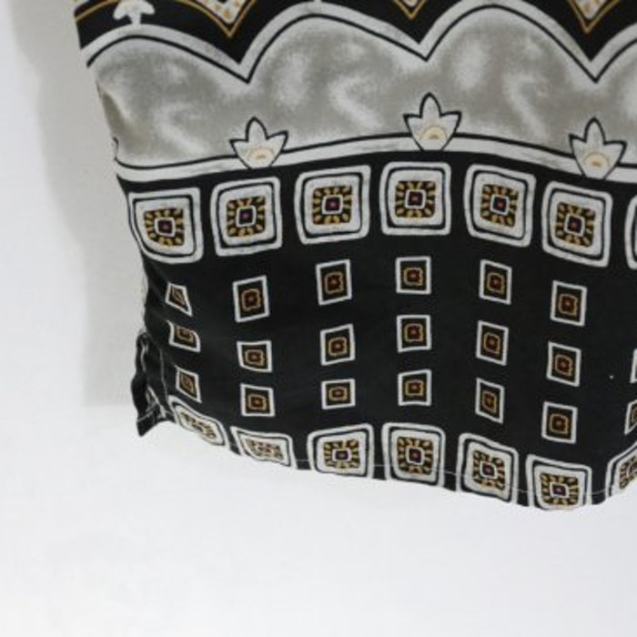 Black ethnic pattern short sleeve shirt. | Vintage.City 古着屋、古着コーデ情報を発信