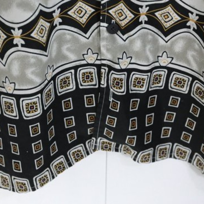 Black ethnic pattern short sleeve shirt. | Vintage.City 빈티지숍, 빈티지 코디 정보