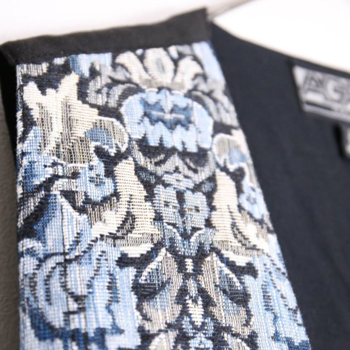blue arabesque pattern gobelin vest | Vintage.City 古着屋、古着コーデ情報を発信