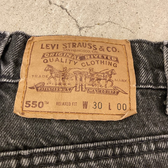 Levi's 550 ブラックデニムショーツ | Vintage.City 古着屋、古着コーデ情報を発信