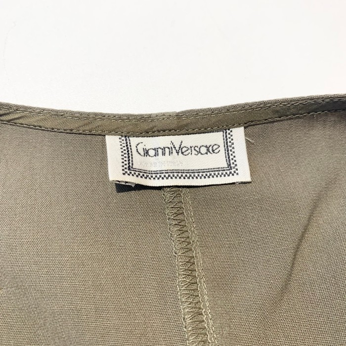 Versace vest | Vintage.City 古着屋、古着コーデ情報を発信
