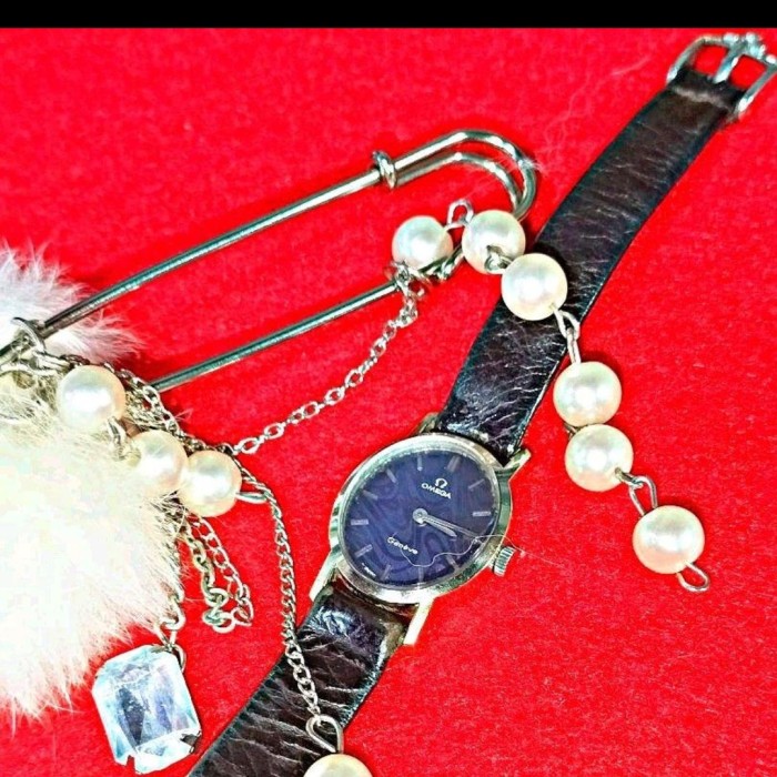 OMEGA・Ω・Geneve・1970's・vintage・watch | Vintage.City Vintage Shops, Vintage Fashion Trends