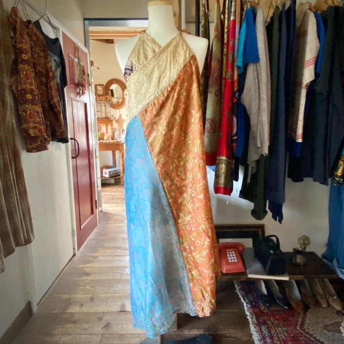 silk patchwork wrap skirt/シルクのパッチワーク刺繍巻き | Vintage.City 古着屋、古着コーデ情報を発信