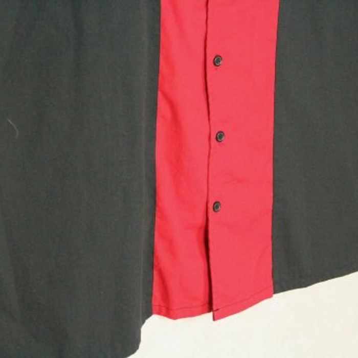 center color switch emblem box shirt | Vintage.City Vintage Shops, Vintage Fashion Trends