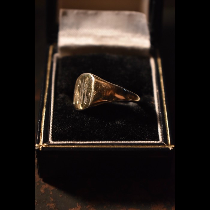 British early 20th 9ct signet ring | Vintage.City 古着屋、古着コーデ情報を発信